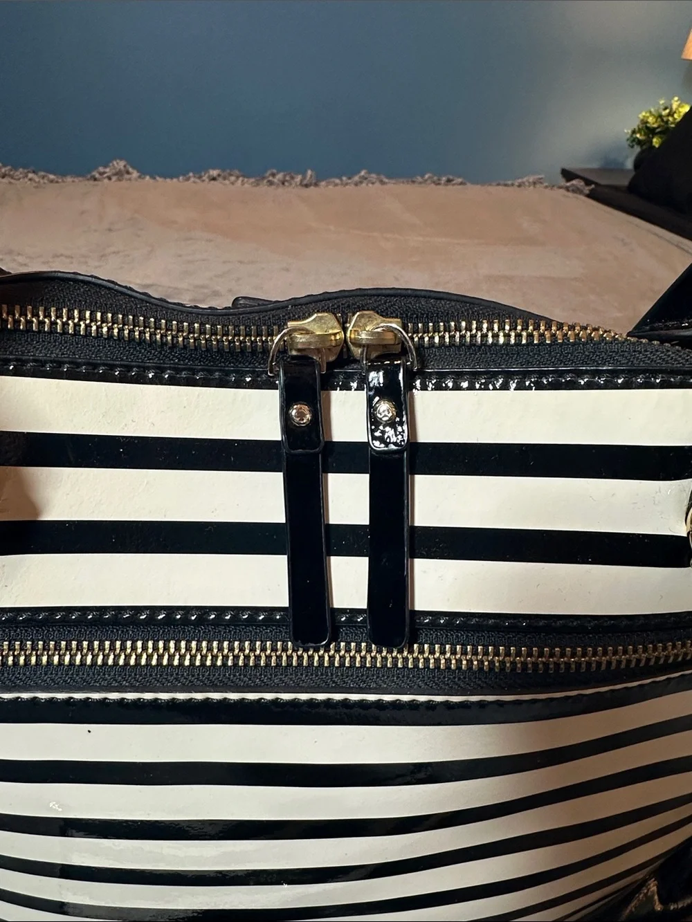 EUC kate ♠️ spade Black & White Striped Patent Satchel w/Matching Wallet ♠️